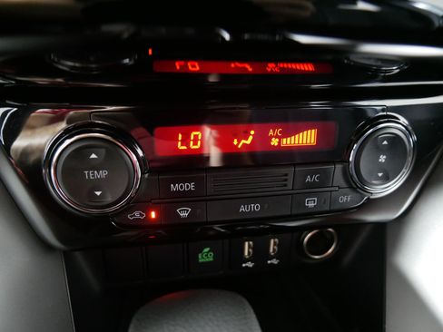 Used 2025 Mitsubishi Eclipse Cross LE AWD/4WD image 23
