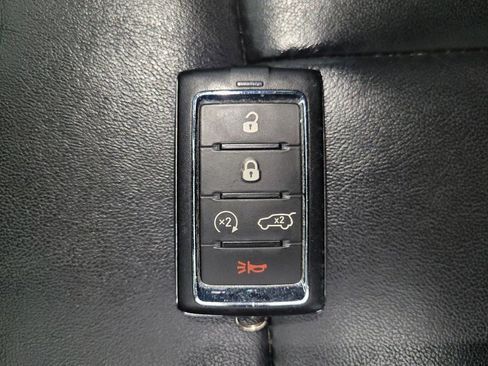 Used 2022 Jeep Grand Cherokee L Limited image 32