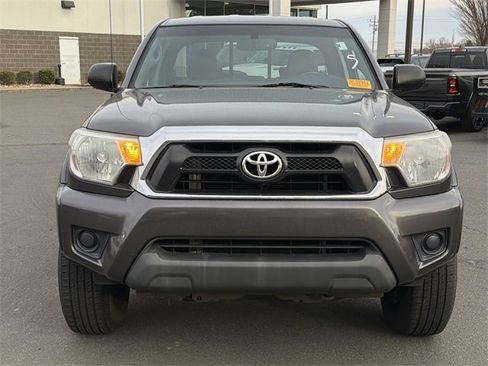 Used 2012 Toyota Tacoma PreRunner image 9