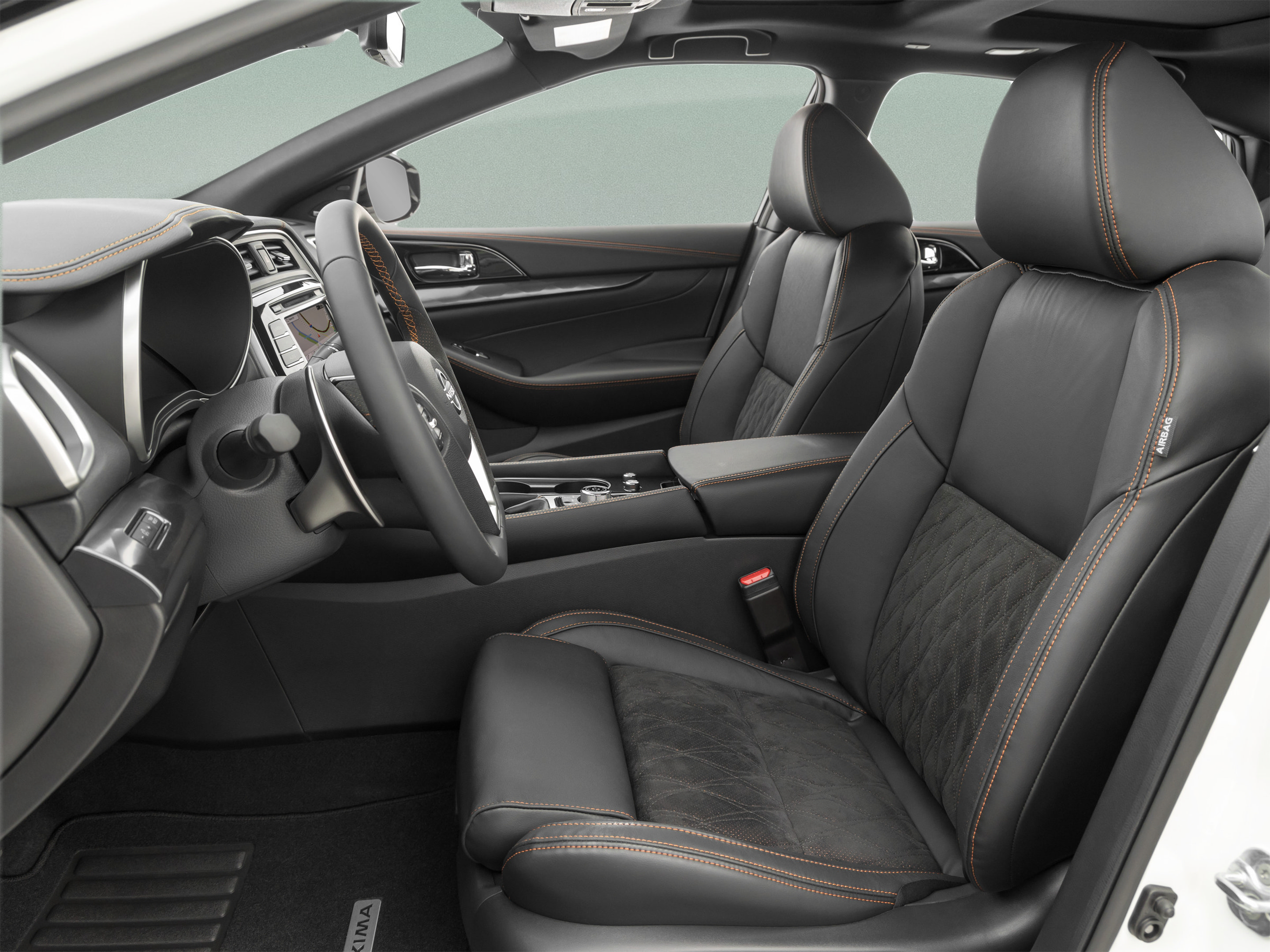 Used 2023 Nissan Maxima SR w/ Sport Mat Group FWD image 17