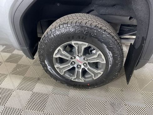 New 2026 GMC Sierra 1500 SLE w/ X31 Off-Road Package image 19