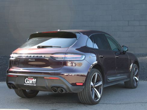 Certified 2024 Porsche Macan image 10