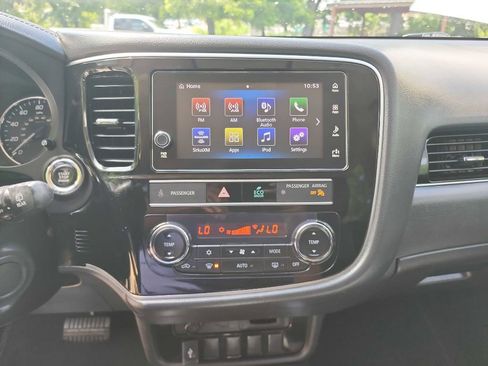 Used 2019 Mitsubishi Outlander SE FWD image 20