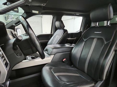 Used 2018 Ford F150 Platinum w/ Equipment Group 701A Luxury AWD/4WD image 14