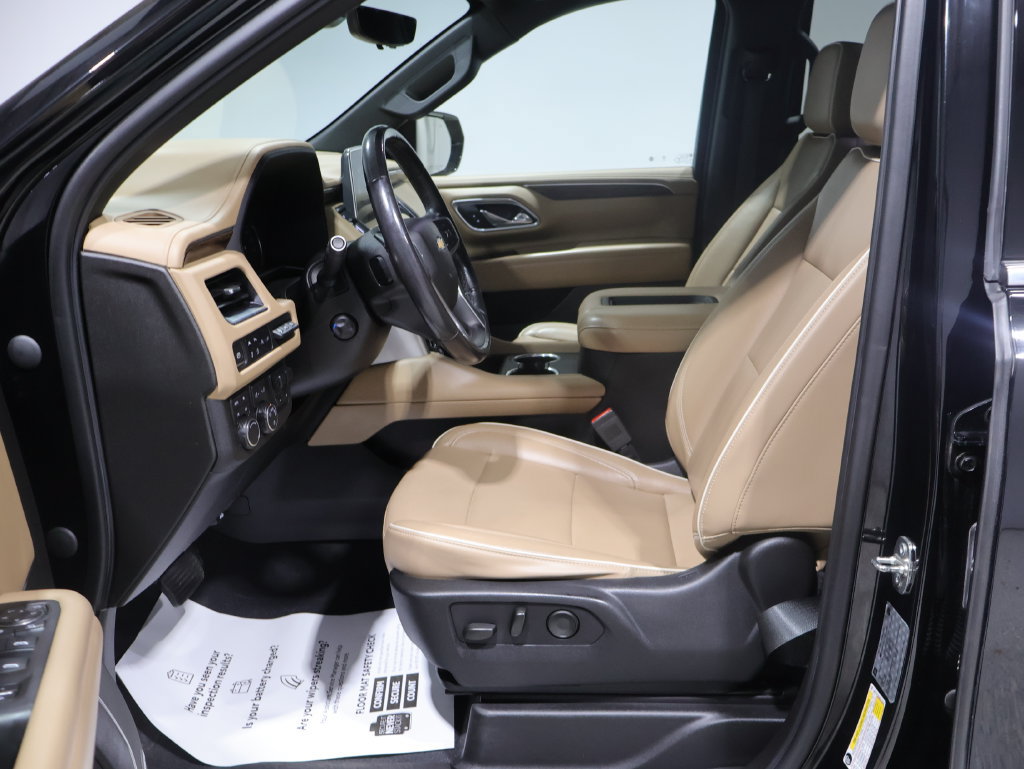Used 2021 Chevrolet Tahoe Premier w/ Premium Package AWD/4WD image 12