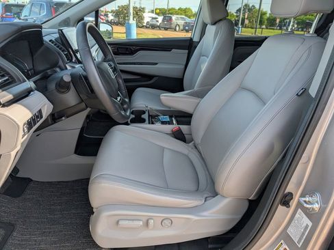 Used 2024 Honda Odyssey Touring image 10