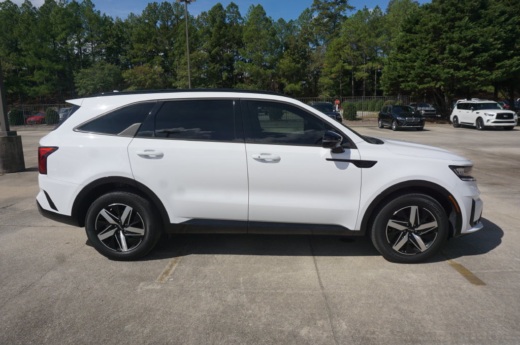 Used 2023 Kia Sorento EX w/ Panoramic Sunroof Package FWD image 22
