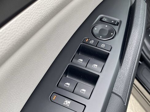 New 2026 Kia Sportage EX FWD image 11