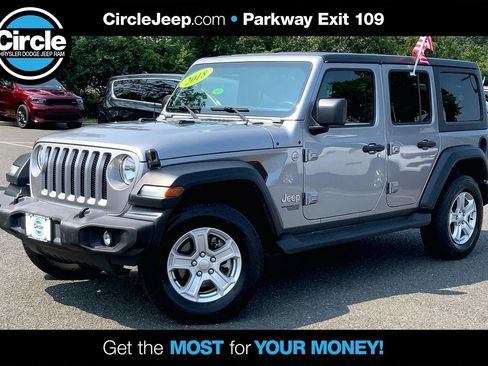 Used 2018 Jeep Wrangler Unlimited Sport S AWD/4WD image 1
