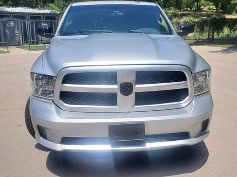 Used 2013 RAM 1500 Express RWD image 9