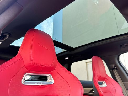 Used 2025 Jaguar F-PACE R-Dynamic S image 18