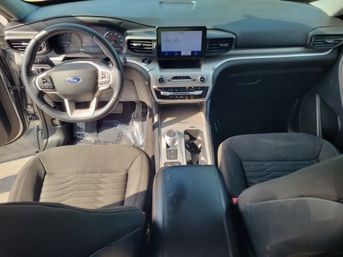 Used 2020 Ford Explorer XLT RWD image 15