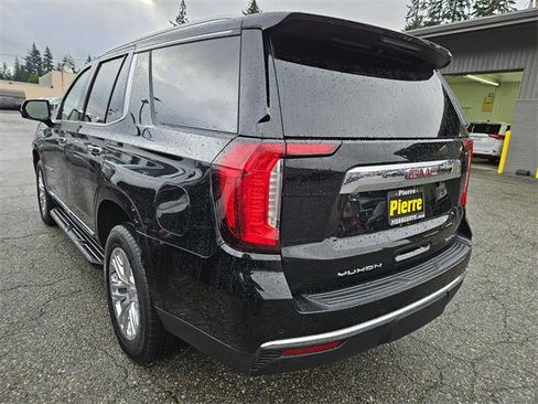 Used 2023 GMC Yukon SLT w/ SLT Premium Package image 6