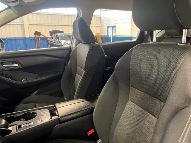 Used 2025 Nissan Rogue SV FWD image 23