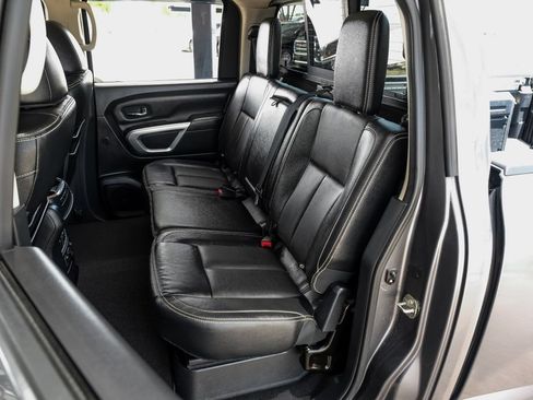 Used 2017 Nissan Titan PRO-4X w/ Pro-4x Convenience Package AWD/4WD image 48