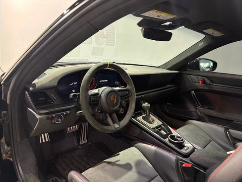 Used 2025 Porsche 911 GT3 RS RWD image 23