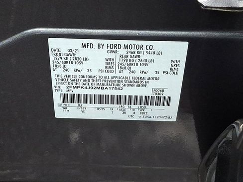 Used 2021 Ford Edge SEL w/ Convenience Package image 30