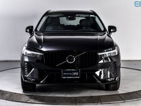 Used 2025 Volvo XC60 B5 Plus image 8