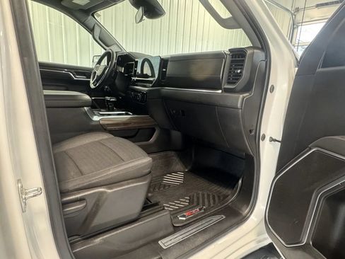 Used 2025 Chevrolet Silverado 1500 LT AWD/4WD image 23