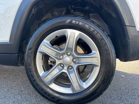 Used 2023 Jeep Compass Latitude w/ Convenience Group image 7