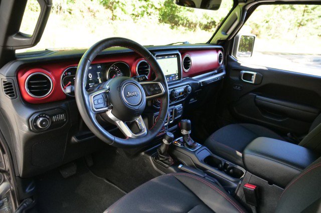 Used 2021 Jeep Wrangler Rubicon AWD/4WD image 3