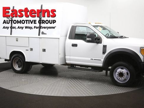 Used 2017 Ford F550 2WD Regular Cab Super Duty image 49