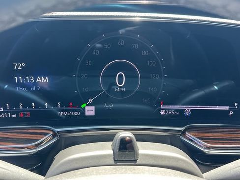 Certified 2023 Cadillac Escalade ESV Premium Luxury AWD/4WD image 36