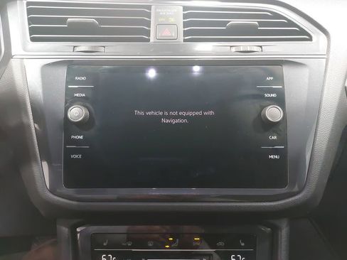 Used 2023 Volkswagen Tiguan SE image 23