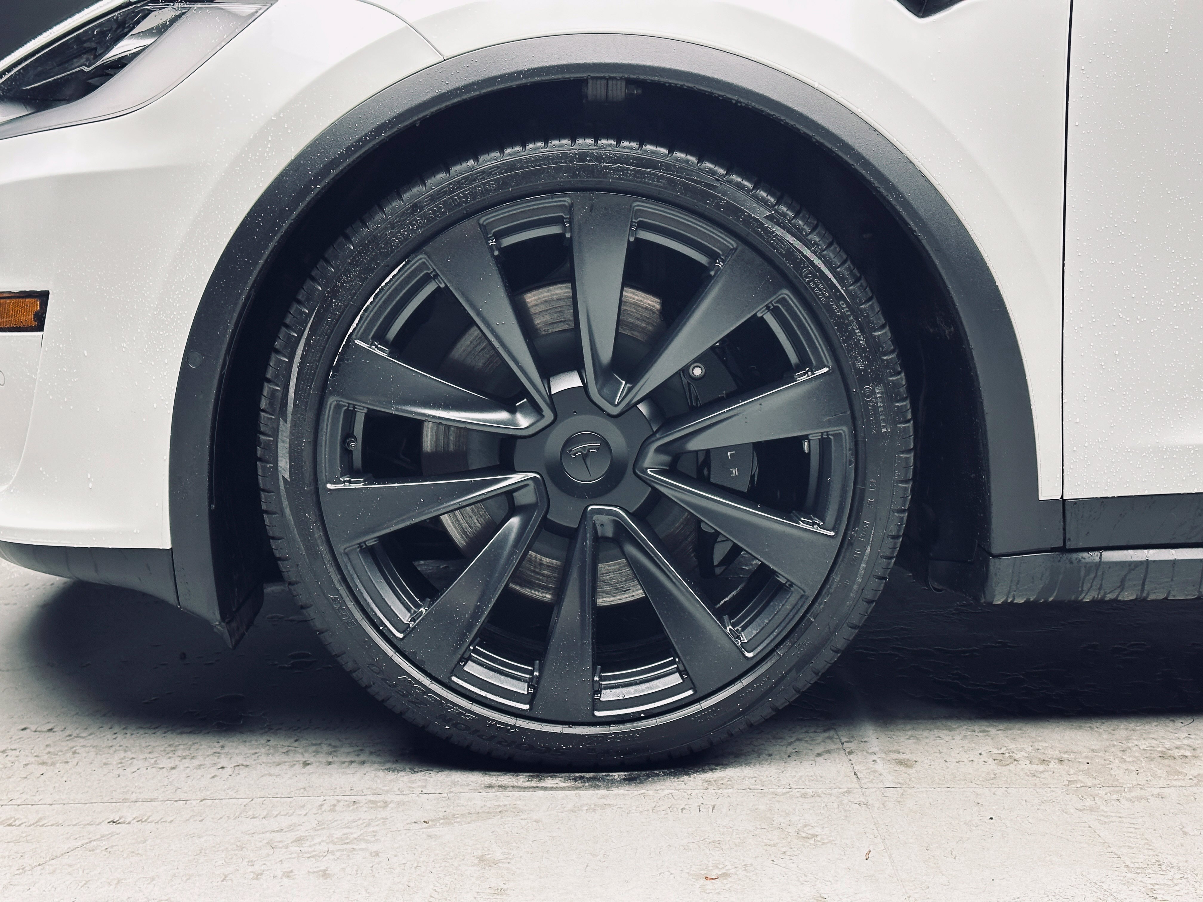 Used 2023 Tesla Model X AWD/4WD image 26