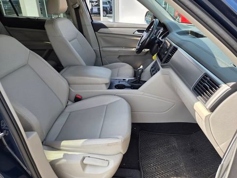 Used 2019 Volkswagen Atlas SE w/ Towing Package FWD image 13