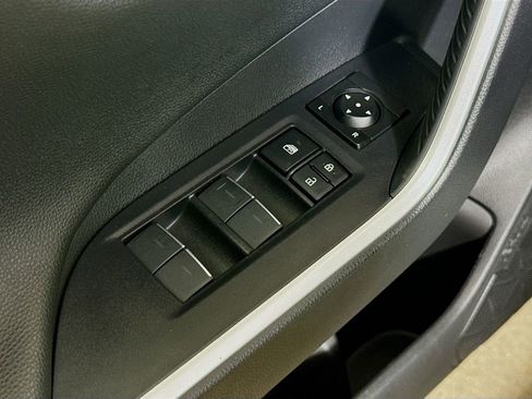 Used 2023 Toyota RAV4 Limited image 17