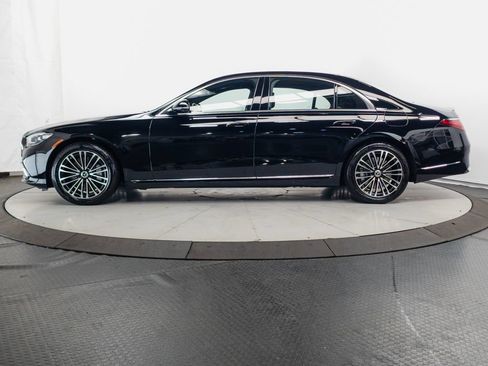 Used 2024 Mercedes-Benz S 580e 4MATIC Sedan image 4