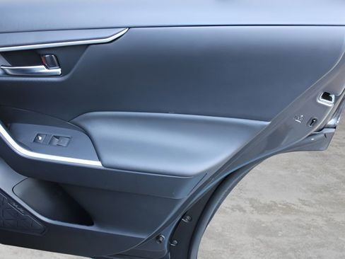 Used 2023 Toyota RAV4 SE w/ Weather & Moonroof Package image 23