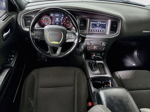 Used 2021 Dodge Charger SXT w/ Blacktop Package RWD image 17