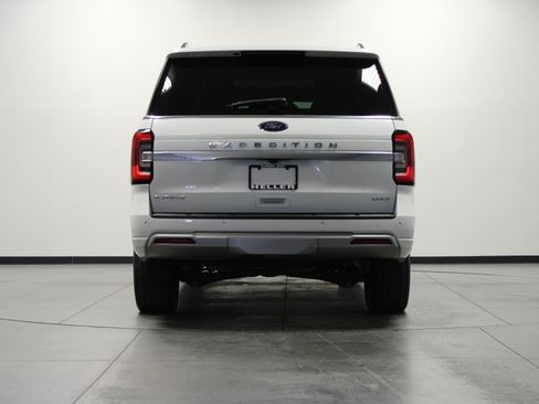 Used 2022 Ford Expedition Max Platinum AWD/4WD image 5
