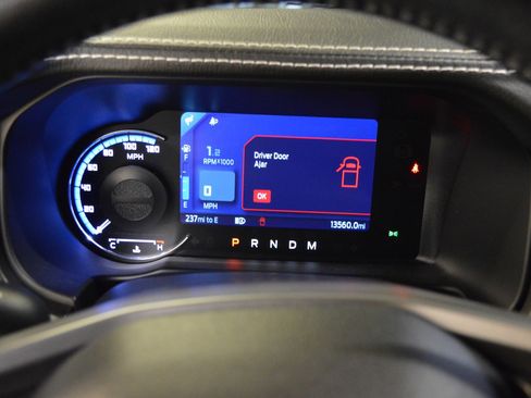 Used 2023 Ford Bronco Wildtrak image 17