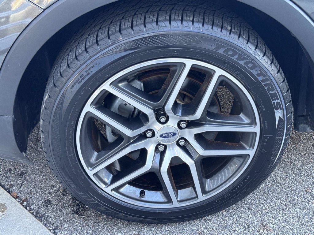 Used 2019 Ford Explorer Sport w/ Equipment Group 401A AWD/4WD image 12