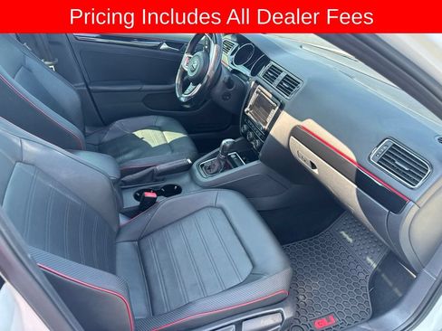 Used 2015 Volkswagen Jetta GLI SE FWD image 8