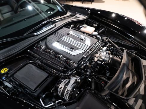 Used 2016 Chevrolet Corvette Z06 w/ 3LZ Preferred Equipment Group image 19