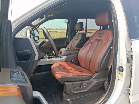 Used 2019 Ford F150 King Ranch w/ Equipment Group 601A Luxury AWD/4WD image 13