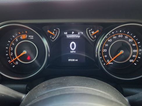 Used 2023 Jeep Wrangler Sport AWD/4WD image 36