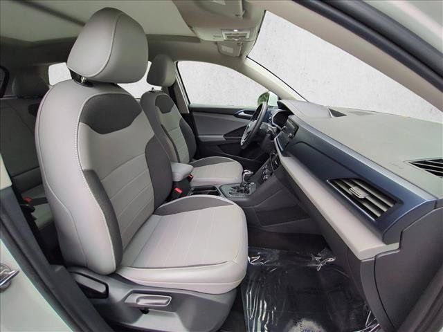 Used 2022 Volkswagen Taos SE FWD image 24