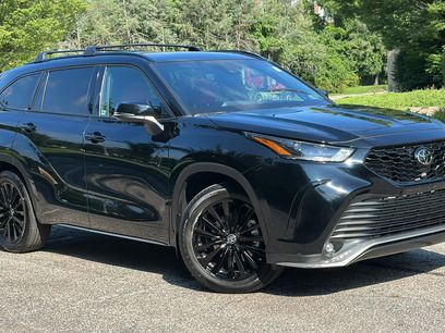 Used 2023 Toyota Highlander XSE