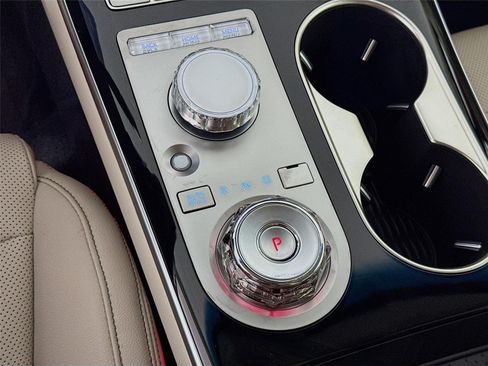 New 2026 Genesis GV70 2.5T AWD/4WD image 18