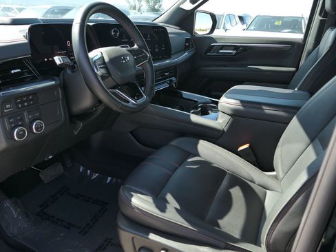 Used 2025 Chevrolet Tahoe RST image 17