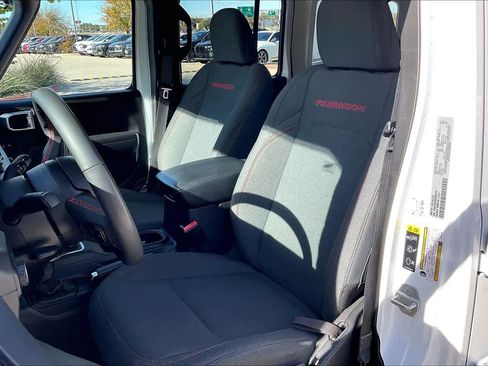 Used 2024 Jeep Wrangler Unlimited Rubicon image 7