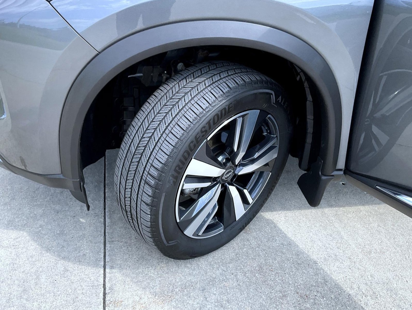 Used 2023 Nissan Rogue SL AWD/4WD image 25
