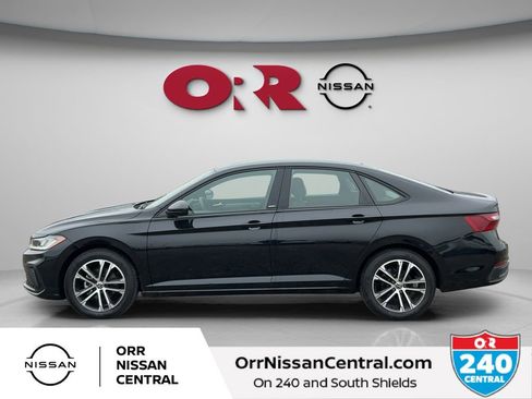Used 2025 Volkswagen Jetta Sport FWD image 8