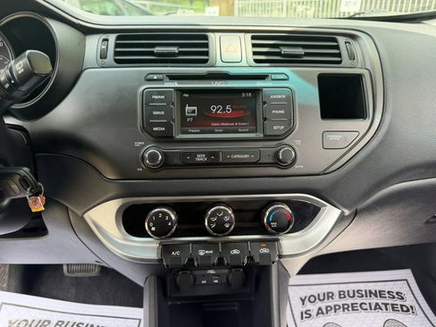 Used 2013 Kia Rio EX w/ Convenience Pkg FWD image 20