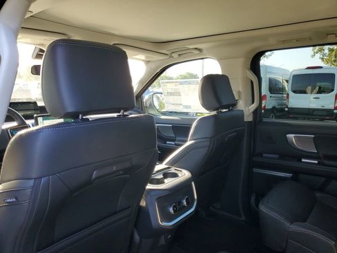 New 2025 Ford Expedition Max Platinum w/ Driver's Package image 24